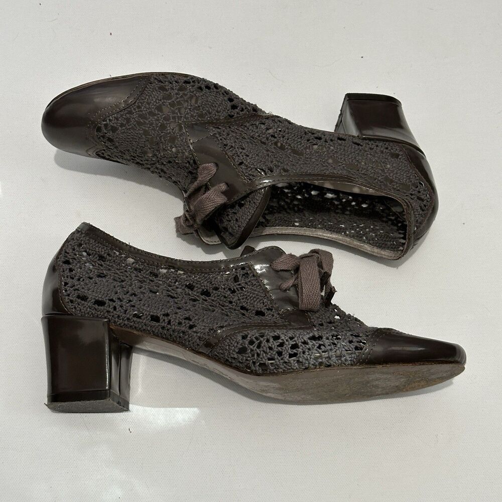 All Black Footwear Crochet Lace Leather Pumps Heels Grey Shoes Womens 8.5 - Picture 4 of 9